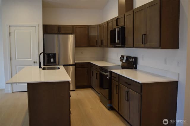 Property photo for 7081 E Bullseye Street, Port Orchard photo 3