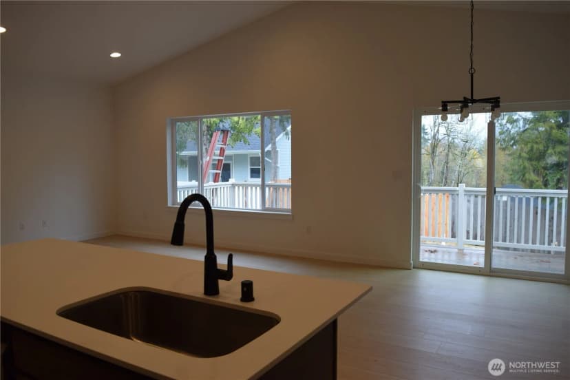 Property photo for 7081 E Bullseye Street, Port Orchard photo 5
