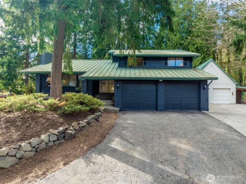 Property photo for 13749 19734 97th Avenue Ne, Kirkland photo 2