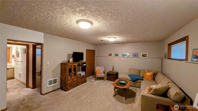 Property photo for 33513 G Street, Ocean Park photo 16