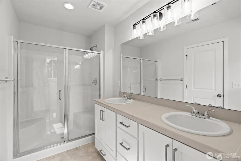 Property photo for 1402 60th Avenue Ne, Tacoma photo 17