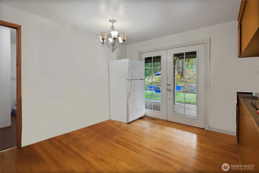Property photo for 41011 96th Avenue E, Eatonville photo 5