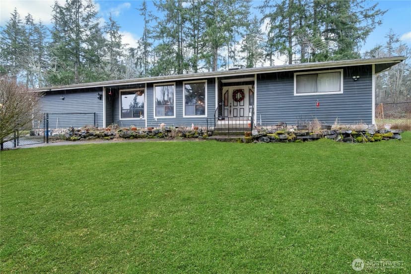 Property photo for 41011 96th Avenue E, Eatonville