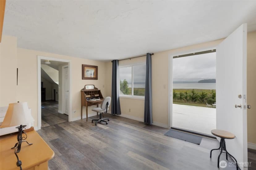 Property photo for 26320 Sandridge Road, Ocean Park photo 18