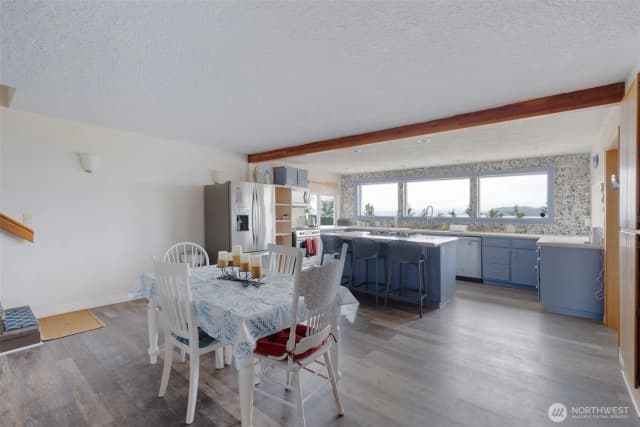 Property photo for 26320 Sandridge Road, Ocean Park photo 4