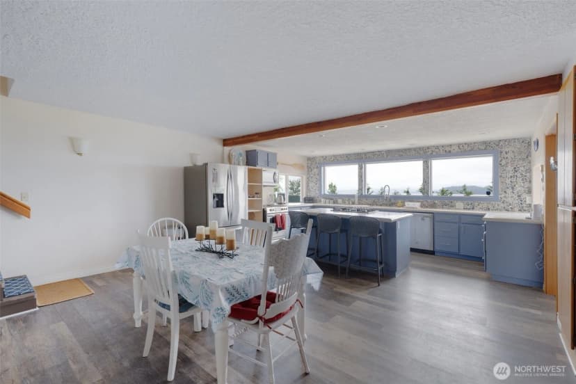 Property photo for 26320 Sandridge Road, Ocean Park photo 4