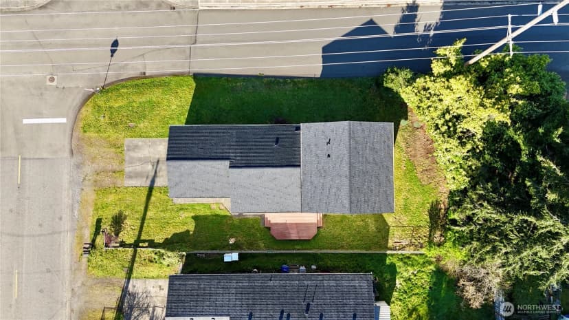 Property photo for 1716 W Young Street, Elma photo 28