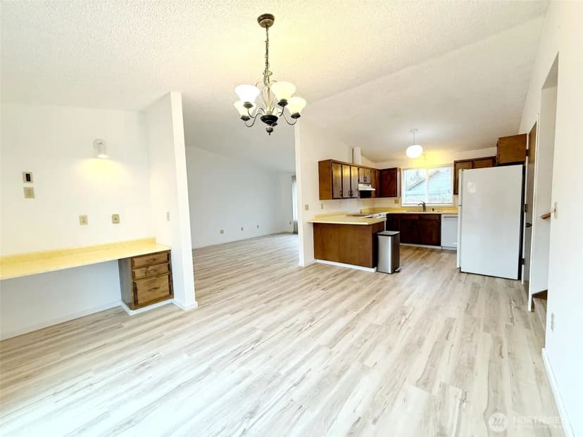 Property photo for 1716 W Young Street, Elma photo 12