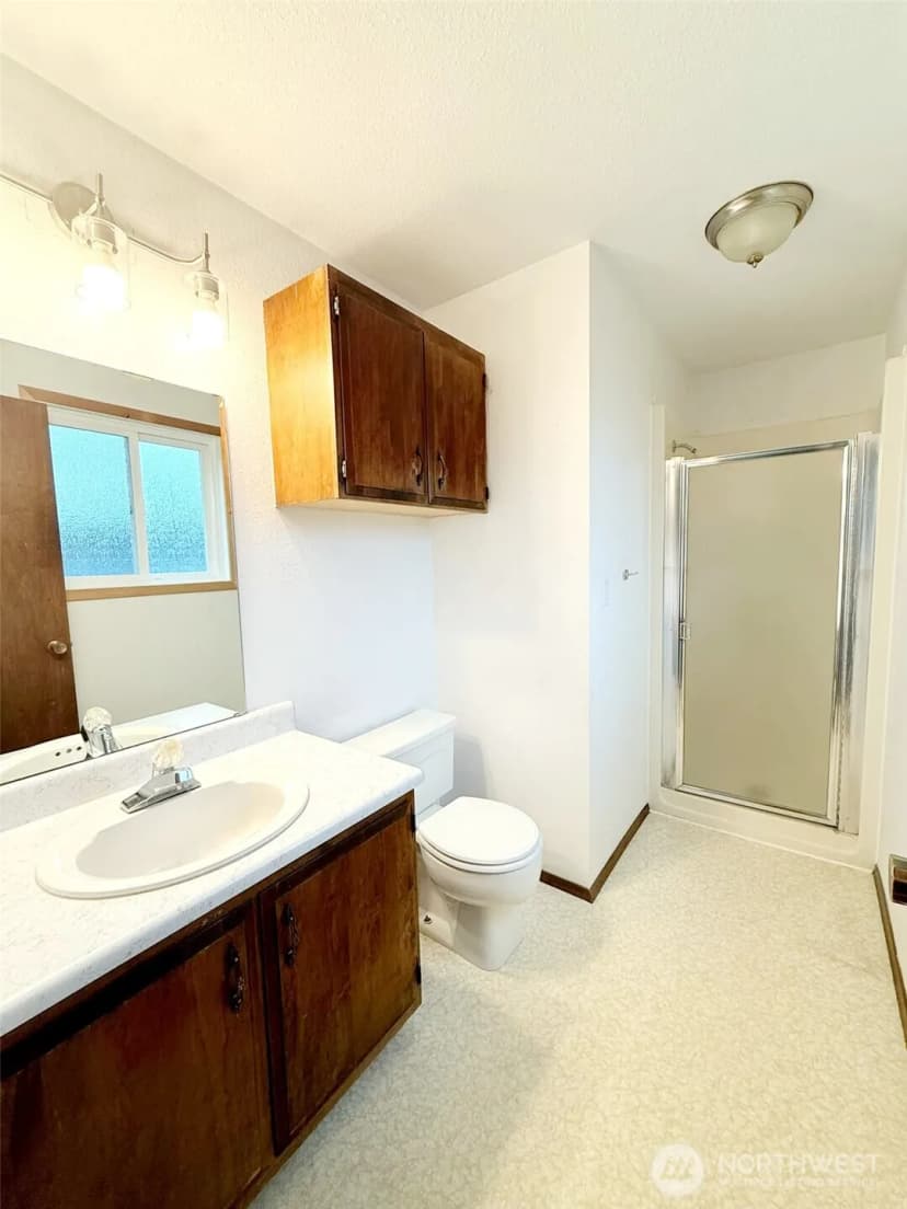 Property photo for 1716 W Young Street, Elma photo 16