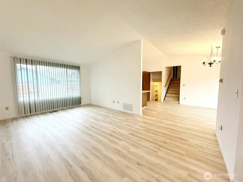 Property photo for 1716 W Young Street, Elma photo 5