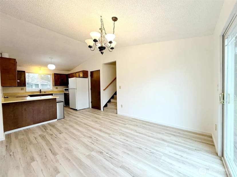 Property photo for 1716 W Young Street, Elma photo 11