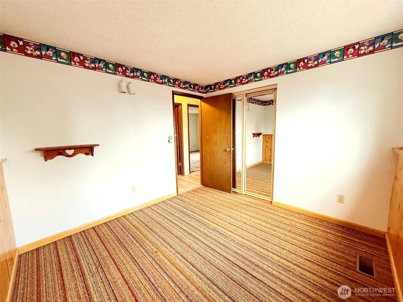 Property photo for 1716 W Young Street, Elma photo 18