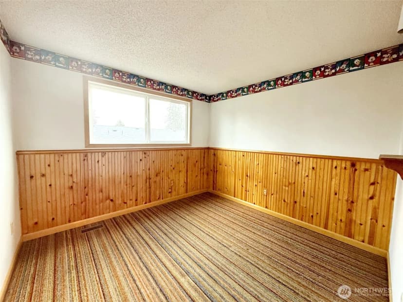 Property photo for 1716 W Young Street, Elma photo 17