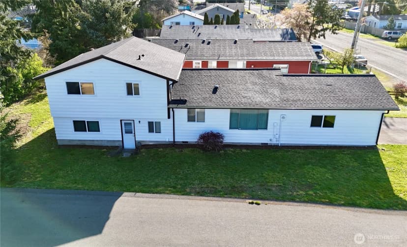 Property photo for 1716 W Young Street, Elma photo 31