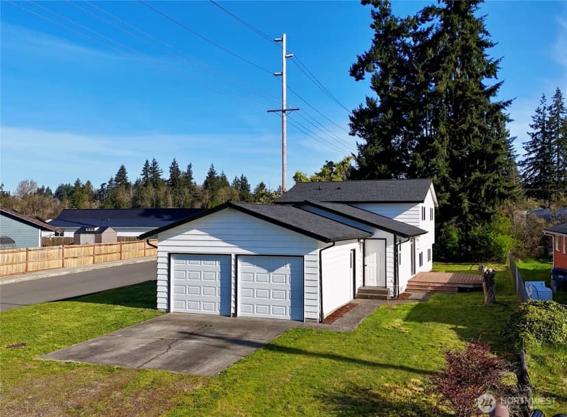 Property photo for 1716 W Young Street, Elma photo 30
