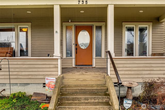 Property photo for 735 Nw New York Avenue, Chehalis photo 2