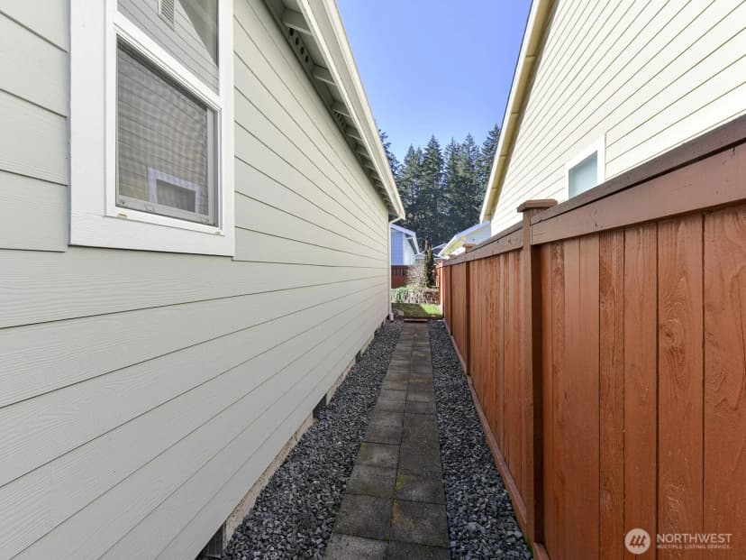 Property photo for 14414 21st Avenue E, Tacoma photo 24