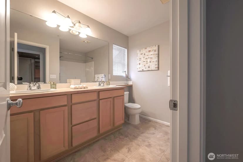 Property photo for 3733 S Holly Park Drive #4, Seattle photo 21