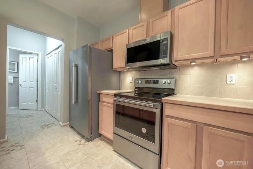 Property photo for 3733 S Holly Park Drive #4, Seattle photo 11