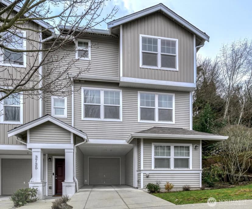 Property photo for 3733 S Holly Park Drive #4, Seattle photo 2