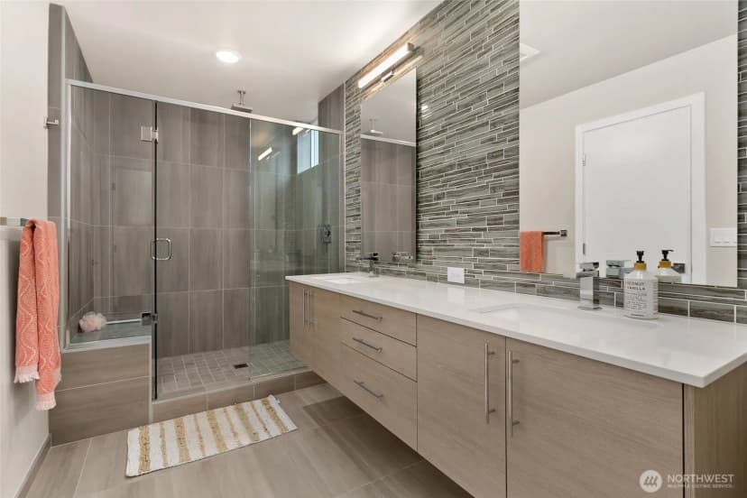 Property photo for 1709 15th Avenue S, Seattle photo 15