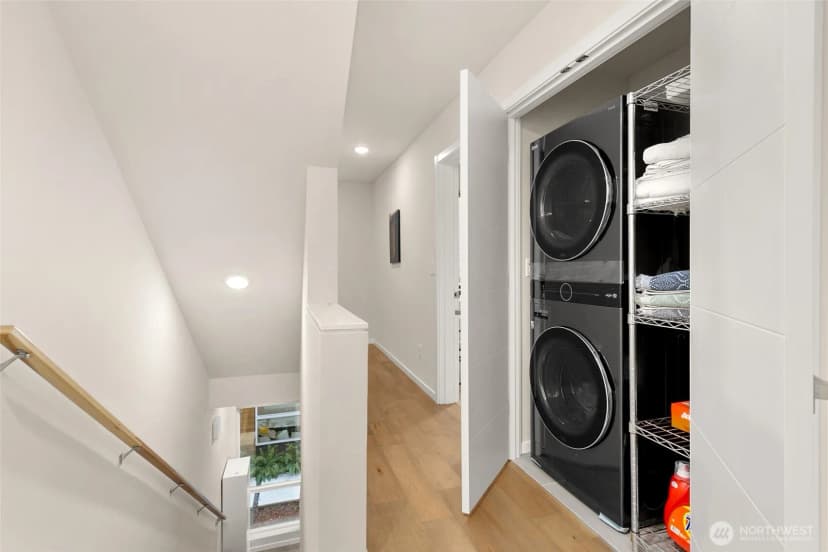 Property photo for 1709 15th Avenue S, Seattle photo 18
