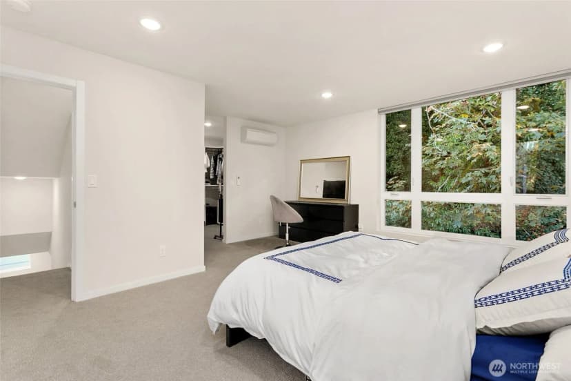 Property photo for 1709 15th Avenue S, Seattle photo 12