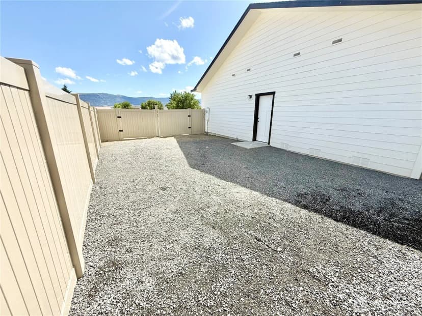 Property photo for 2575 1st Street Se, East Wenatchee photo 40