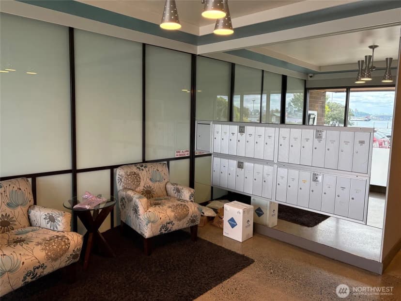 Property photo for 1221 Harbor Avenue Sw #105, Seattle photo 17