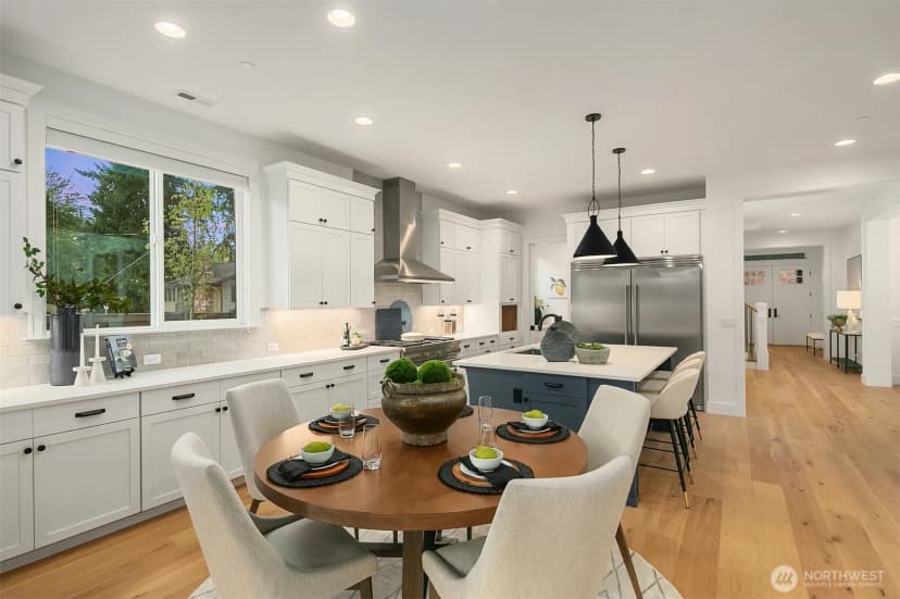 Property photo for 12015 Ne 73rd Street, Kirkland photo 6