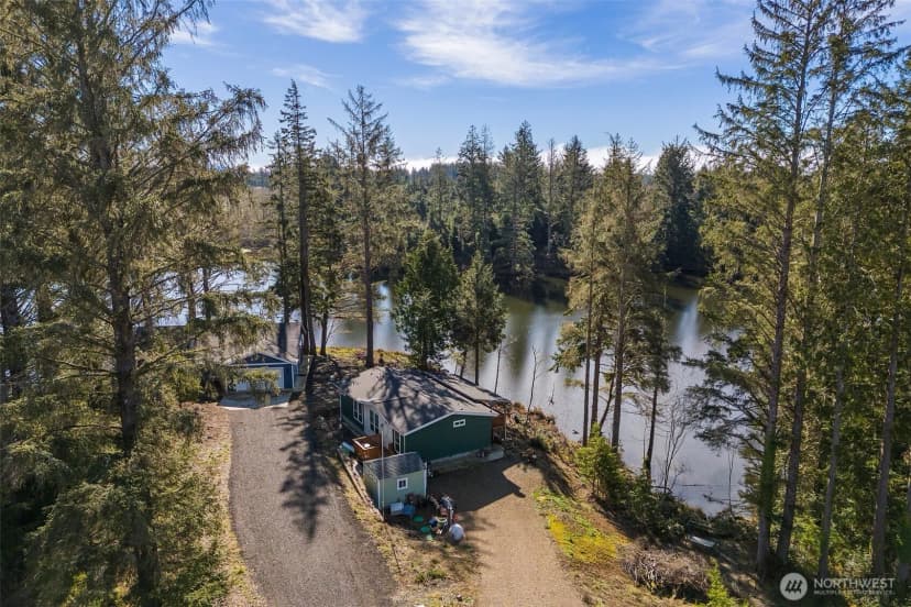 Property photo for 4 Lakeview Lane, South Bend photo 37