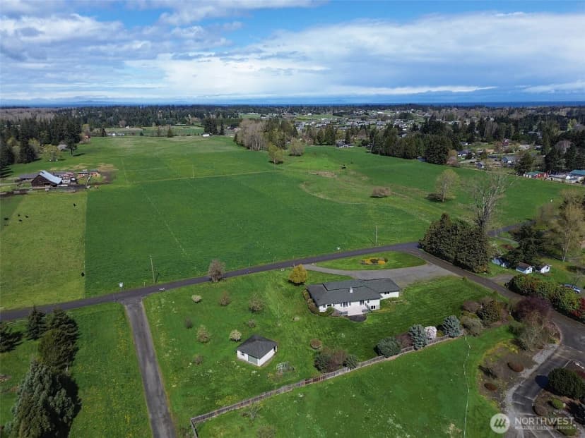 Property photo for 602 Mccomb Road, Sequim photo 2