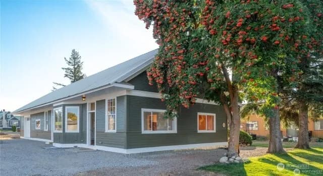 Property photo for 108 S Rainier Street, Waterville photo 15