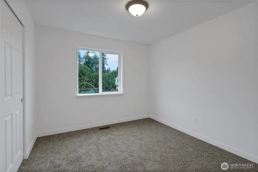 Property photo for 8824 161st Street Ct E, Puyallup photo 11