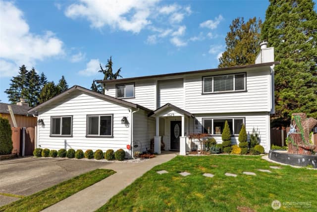 Property photo for 1829 173rd Street Se, Bothell