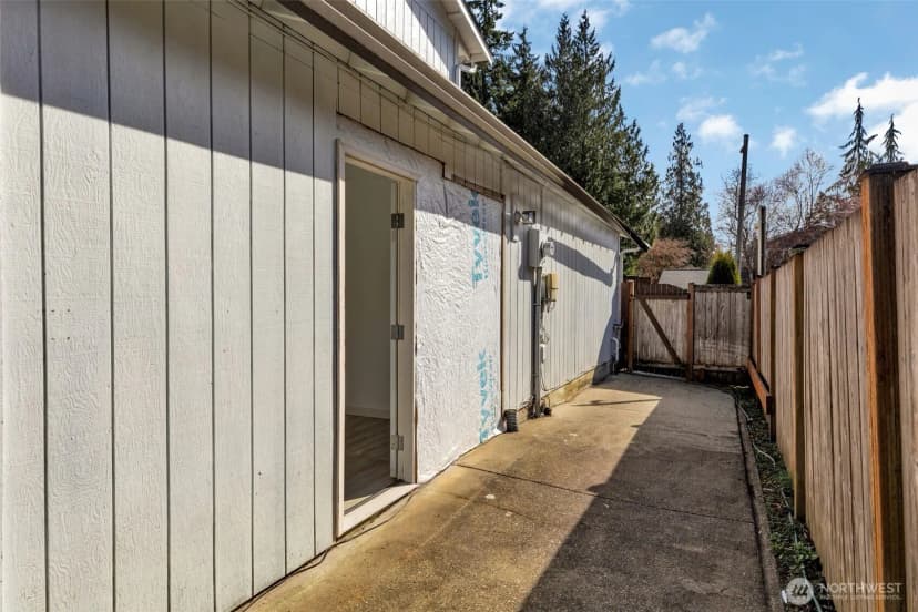 Property photo for 1829 173rd Street Se, Bothell photo 23