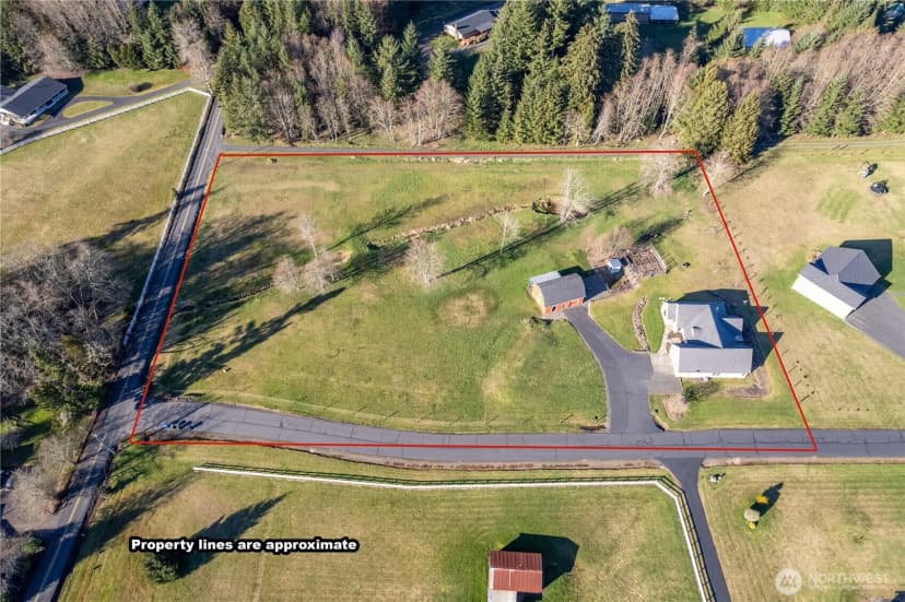 Property photo for 111 Breezeway Drive, Longview photo 32
