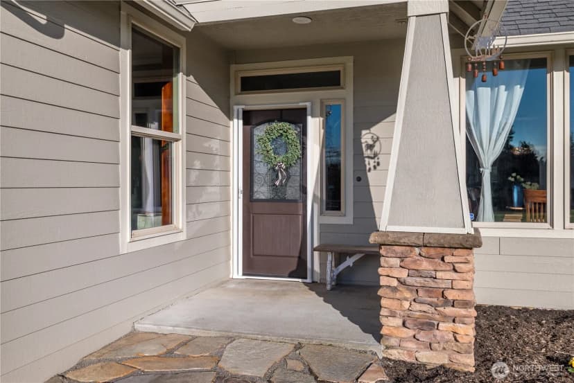 Property photo for 111 Breezeway Drive, Longview photo 5