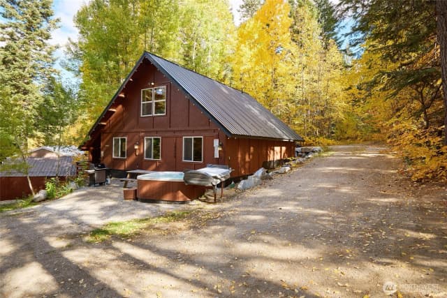 Property photo for 18769 Pine Cone Drive & 17025 Lupine Drive, Leavenworth photo 4