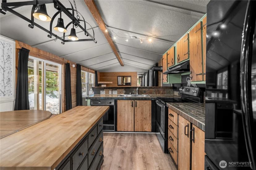 Property photo for 18769 Pine Cone Drive & 17025 Lupine Drive, Leavenworth photo 29