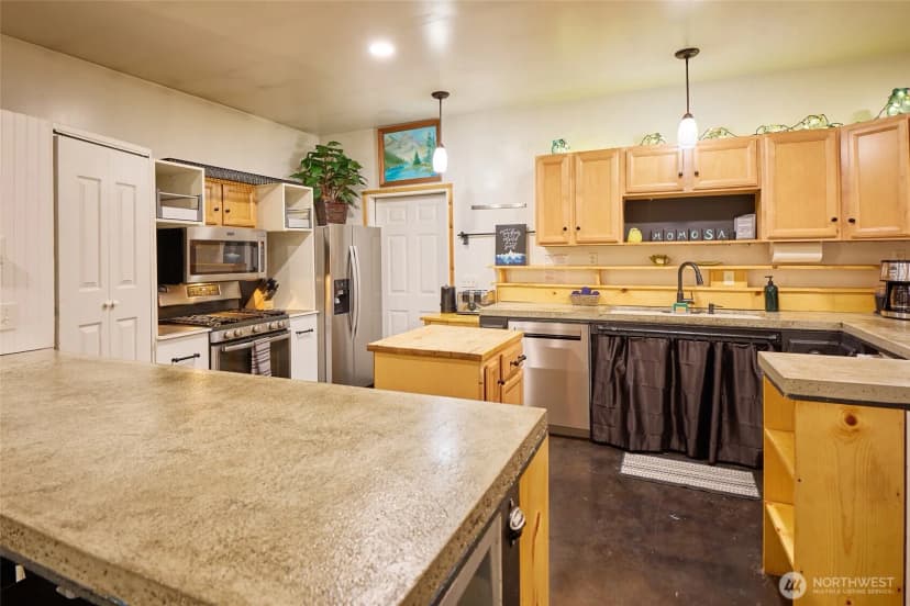 Property photo for 18769 Pine Cone Drive & 17025 Lupine Drive, Leavenworth photo 14