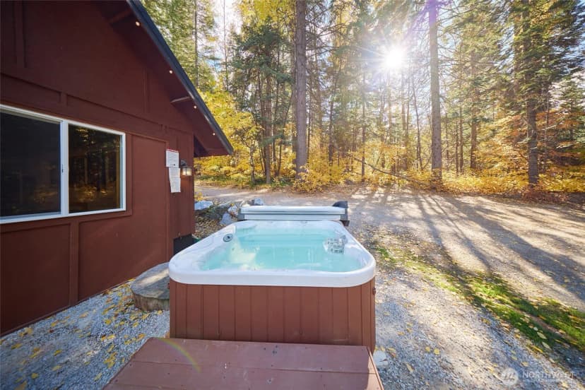 Property photo for 18769 Pine Cone Drive & 17025 Lupine Drive, Leavenworth photo 10