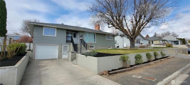 Property photo for 209 Patrick Road, Ephrata