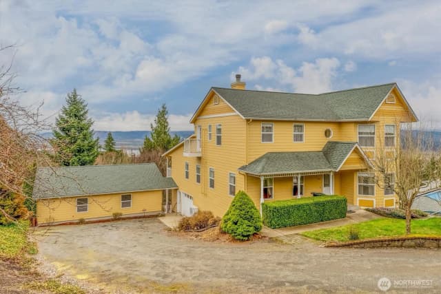 Property photo for 1045 Taylor Road, Kalama