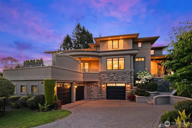 Property photo for 1044 89th Ave Ne, Bellevue