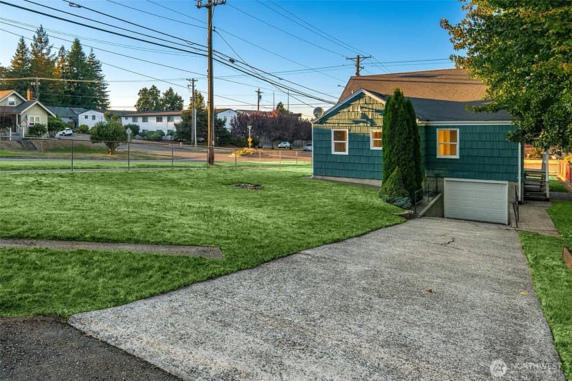 Property photo for 2222 N 29th Street, Tacoma photo 22