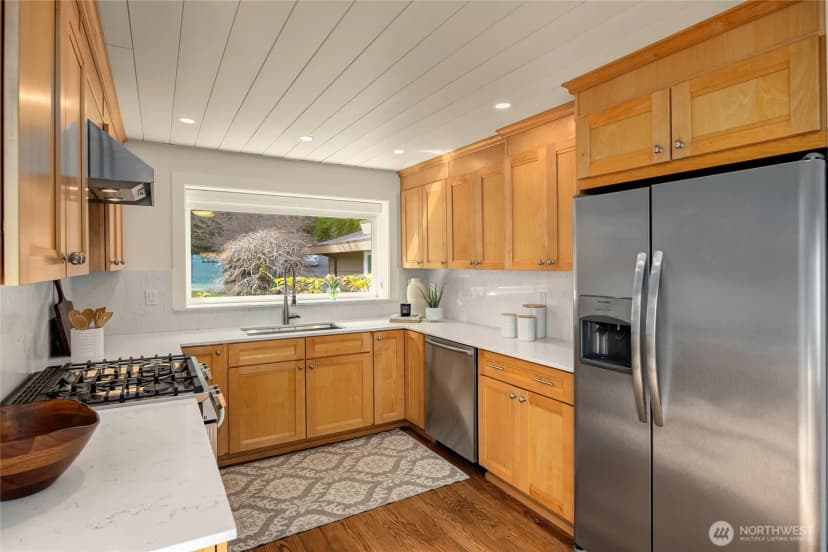 Property photo for 4452 Rockaway Beach Road Ne, Bainbridge Island photo 23