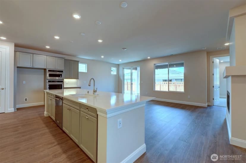 Property photo for 14910 208th Avenue E #1403, Bonney Lake photo 9
