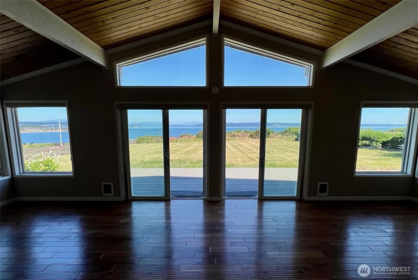 Property photo for 1412 Bonnie View Acres Road, Oak Harbor photo 3