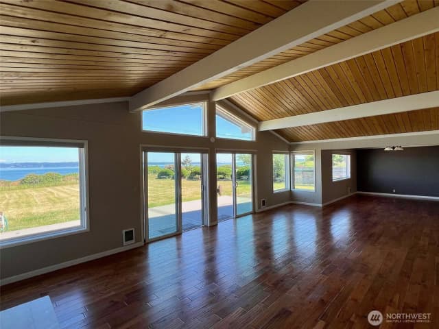 Property photo for 1412 Bonnie View Acres Road, Oak Harbor photo 5